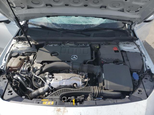 W1K3G4EB5LJ236562 Mercedes-Benz A 220