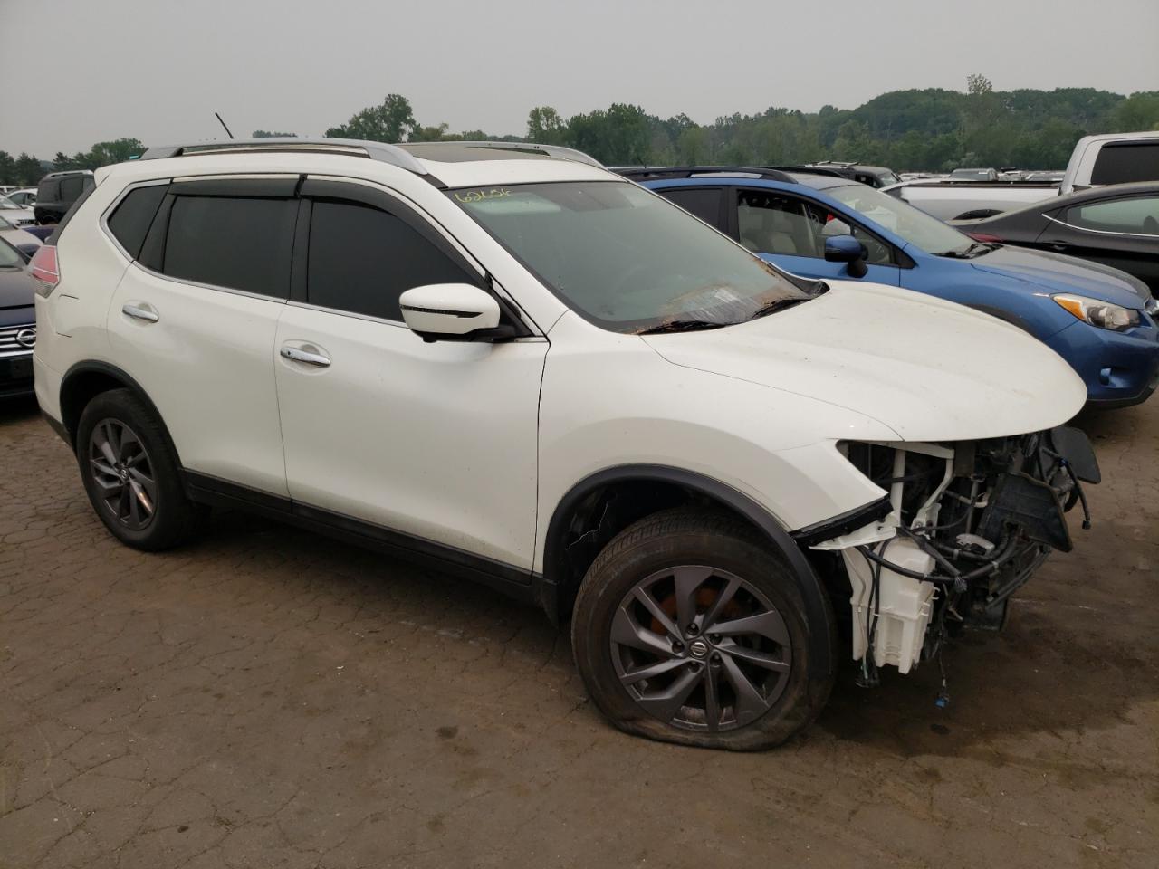5N1AT2MVXGC877323 NISSAN ROGUE 2016
