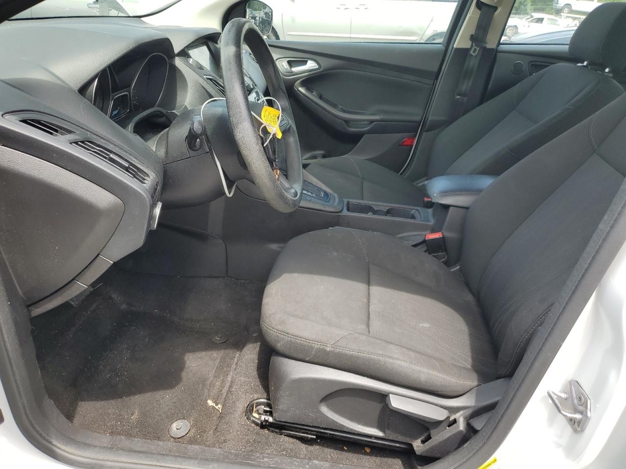 1FADP3H28HL243284 FORD FOCUS 2017