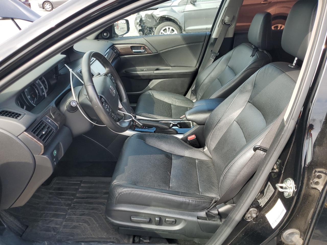 1HGCR3F02HA020429 HONDA ACCORD 2017