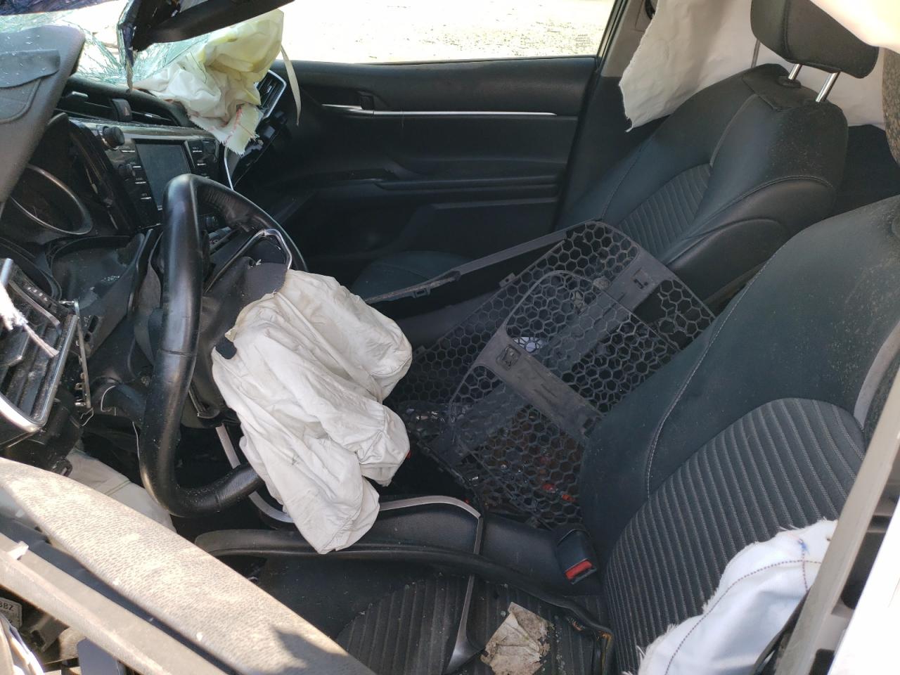 4T1B11HK9JU582719 TOYOTA CAMRY 2018