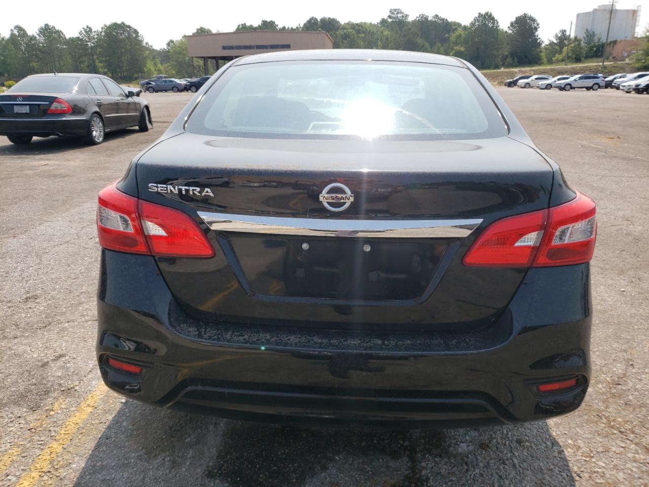 3N1AB7AP0JY219585 NISSAN SENTRA 2018