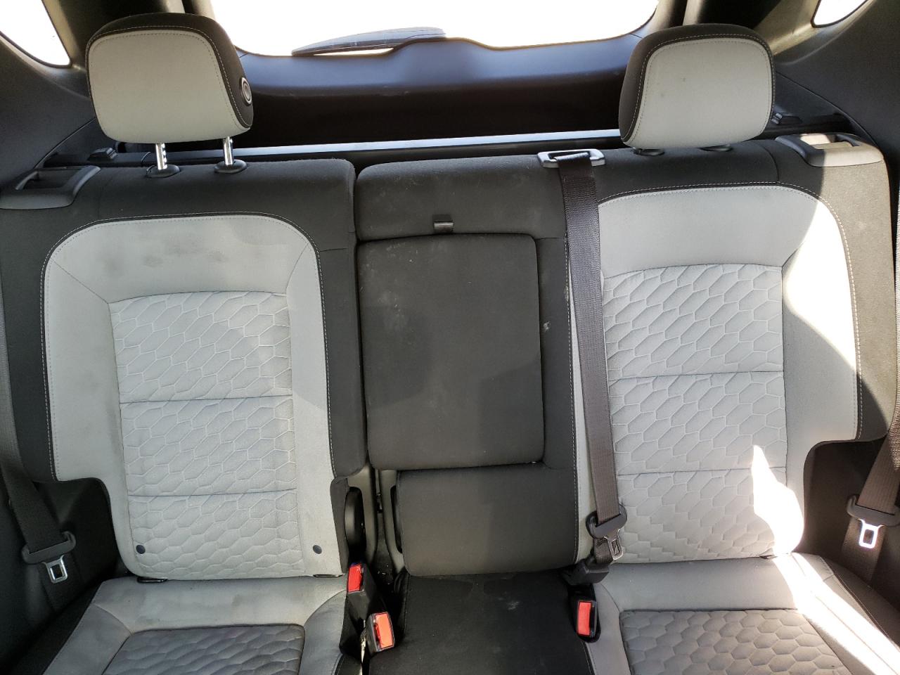 2GNAXJEV1J6310961 CHEVROLET EQUINOX 2018