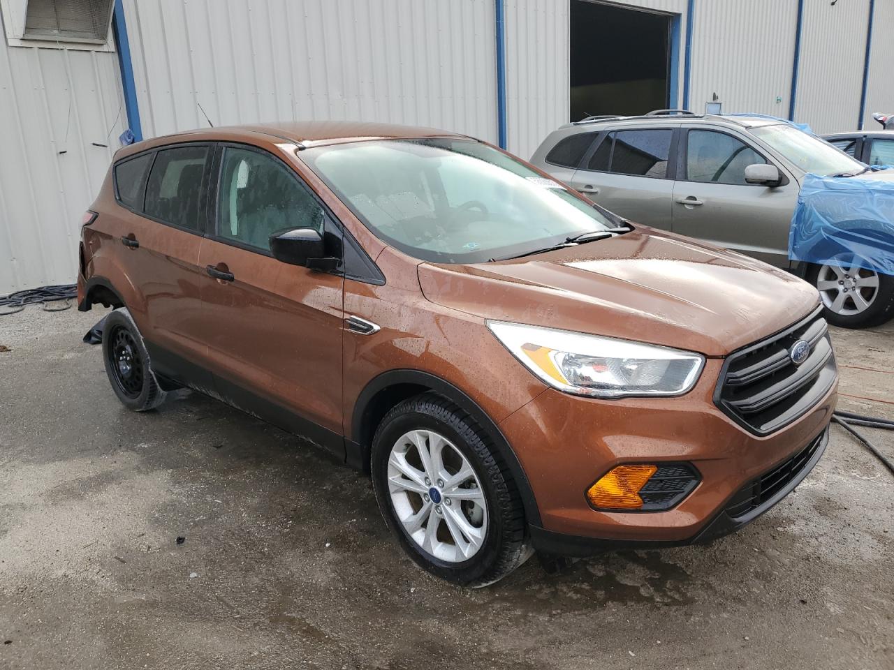 1FMCU0F71HUF02585 FORD ESCAPE 2017