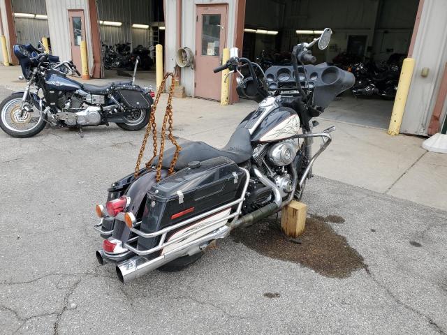 2011 HARLEY-DAVIDSON FLHTC - 1HD1FF416BB615179