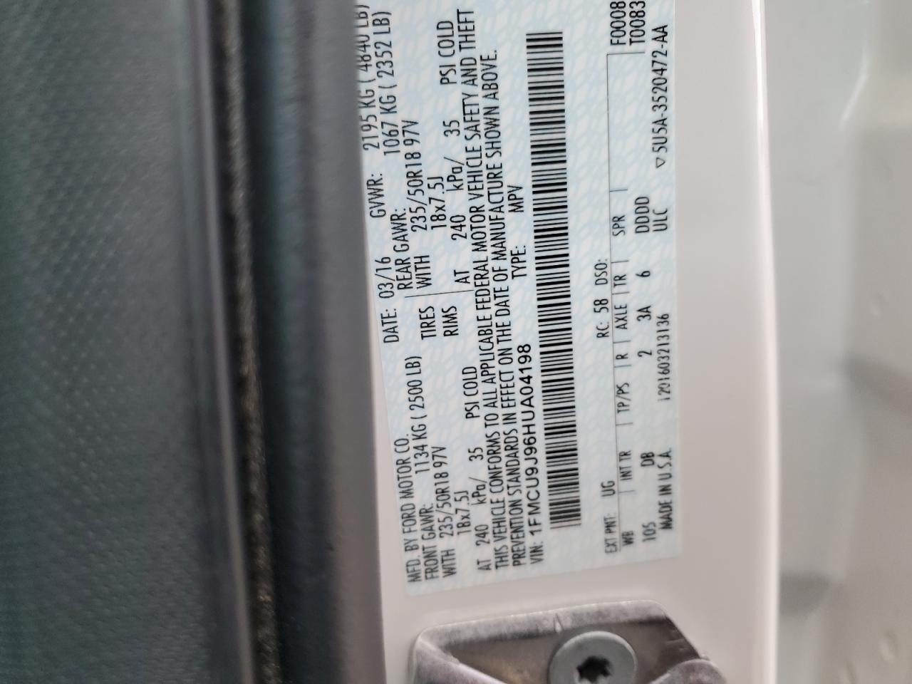 1FMCU9J96HUA04198 FORD ESCAPE 2017