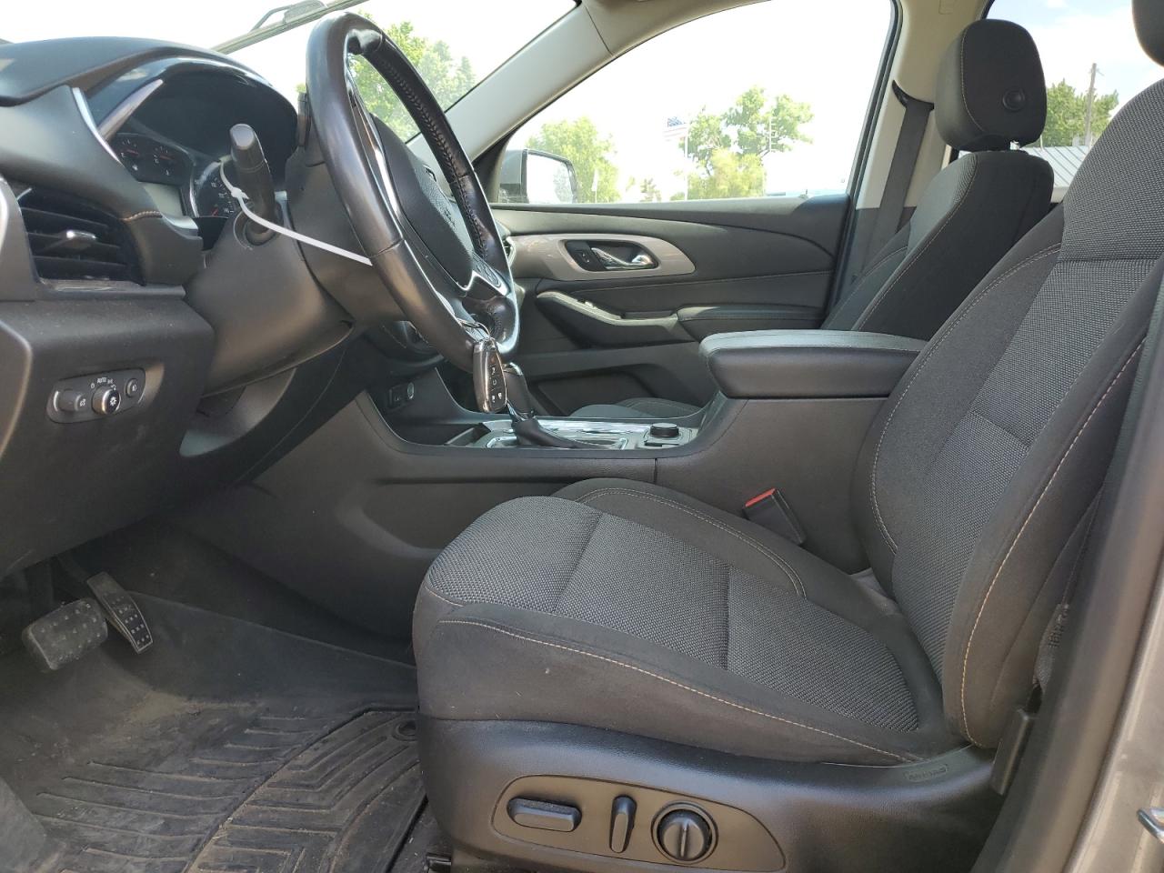 1GNEVGKW5JJ276114 CHEVROLET TRAVERSE 2018