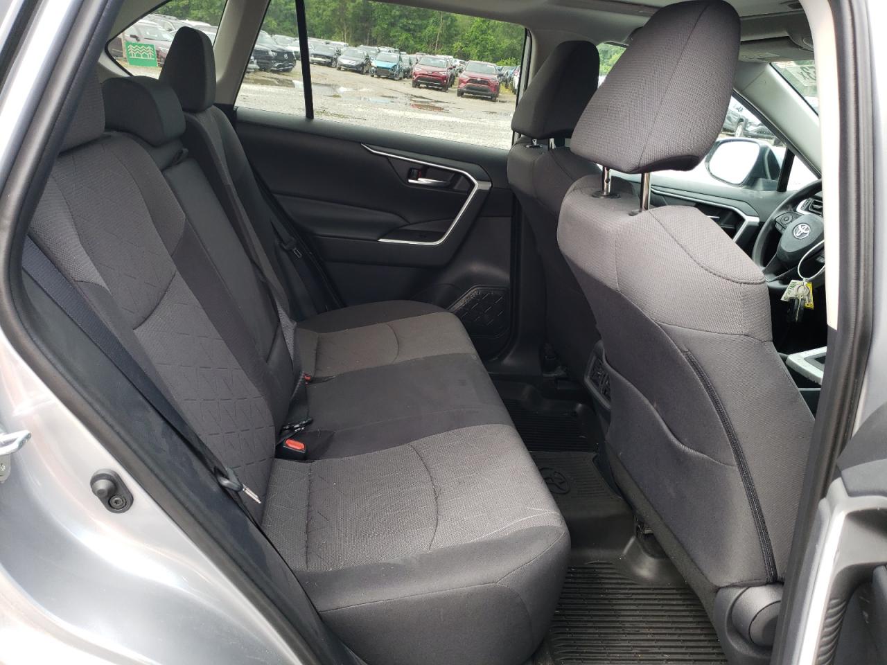 2T3P1RFV3KC045260 TOYOTA RAV4 2019
