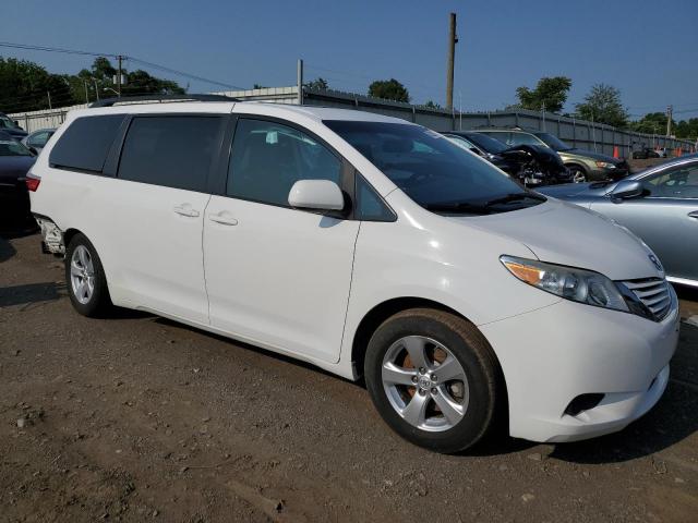 5TDKK3DC6FS584726 2015 TOYOTA SIENNA, photo no. 4