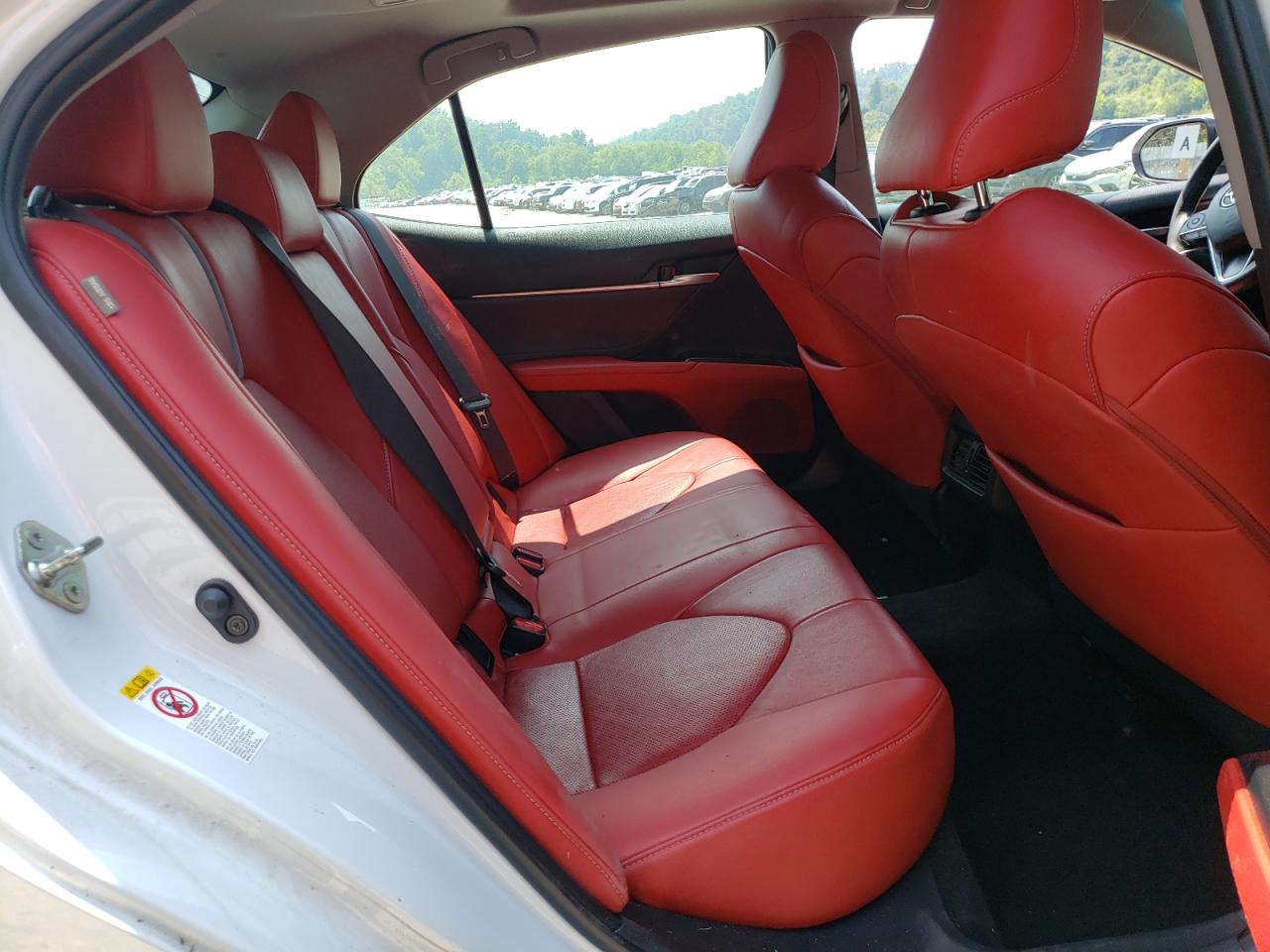 4T1B61HK5JU132180 TOYOTA CAMRY 2018