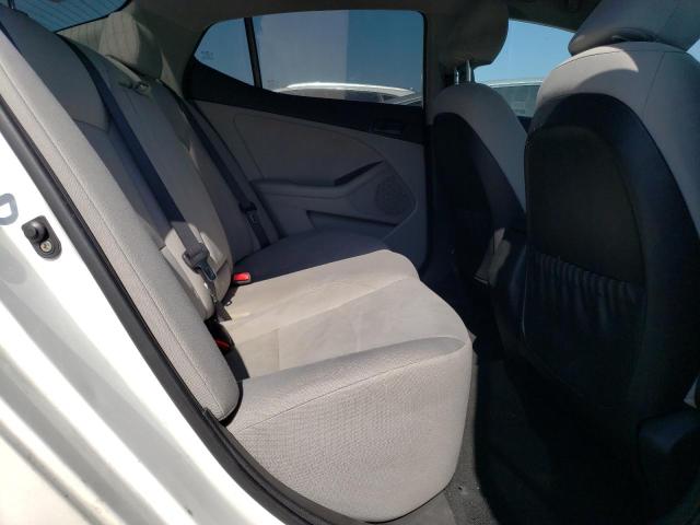 KNAGM4A70F5631832 KIA Optima Lx