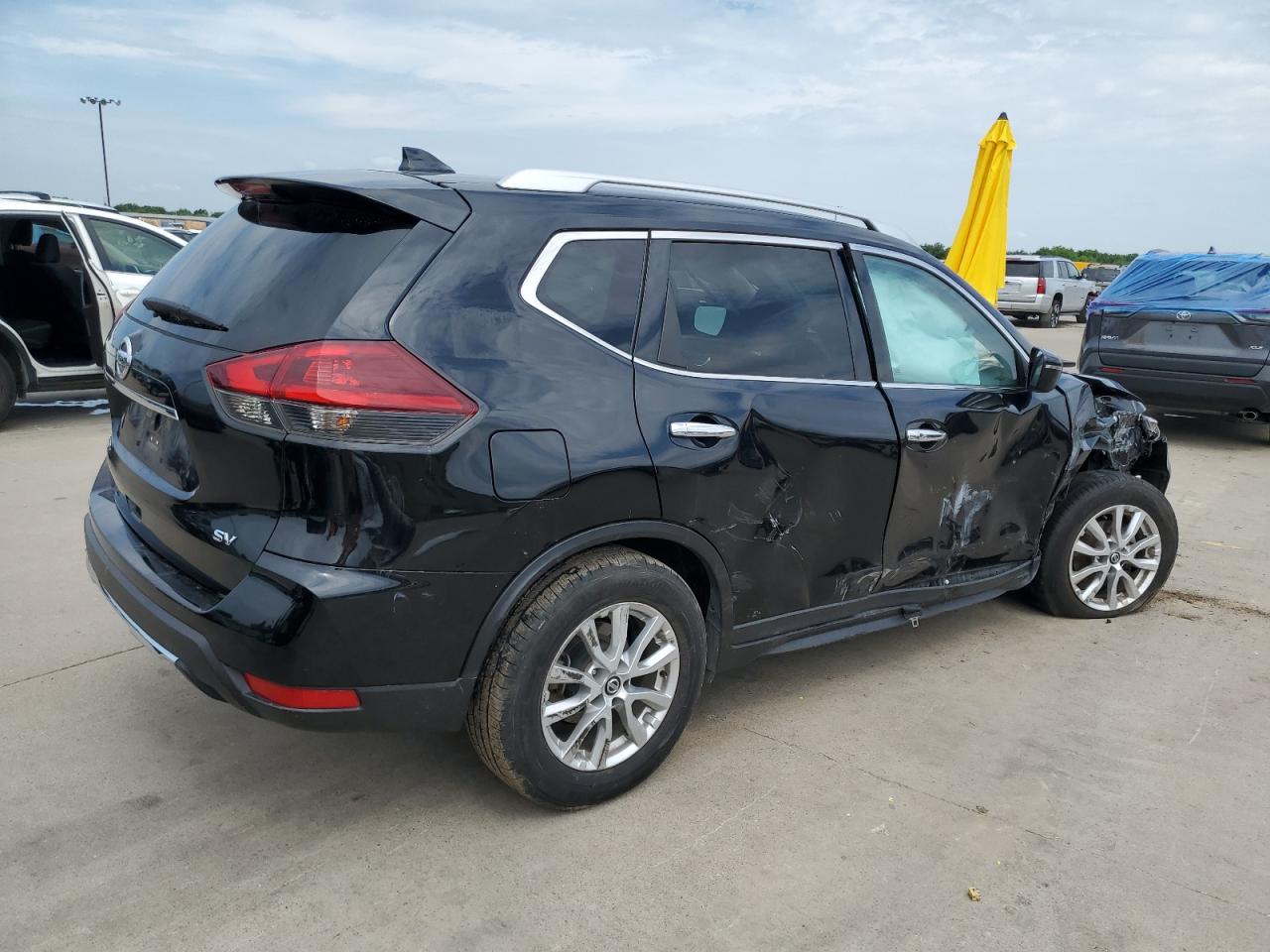 KNMAT2MT0JP503984 NISSAN ROGUE 2018