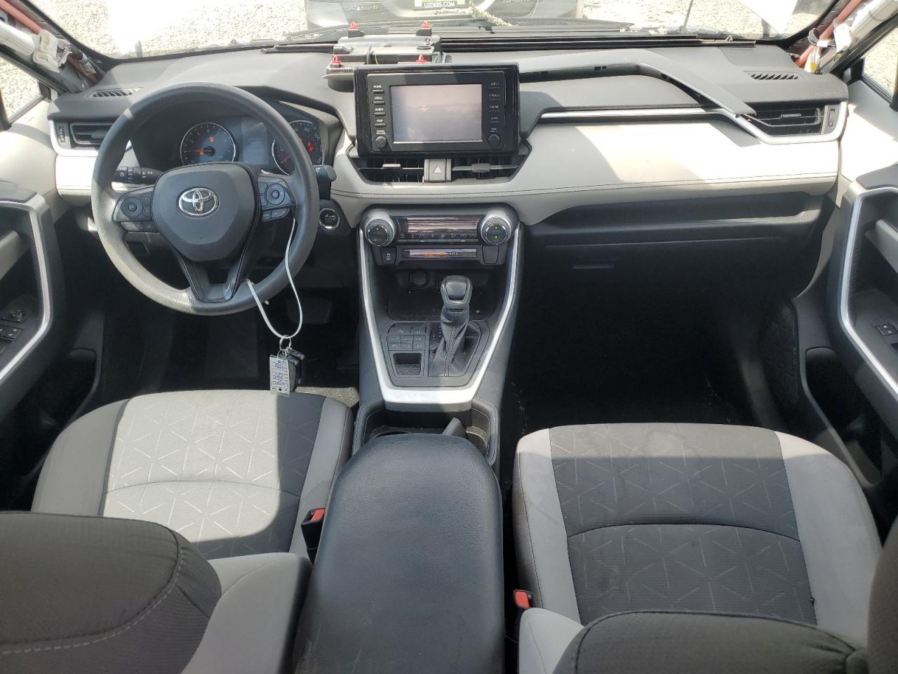 2T3P1RFV6KW043615 TOYOTA RAV4 2019