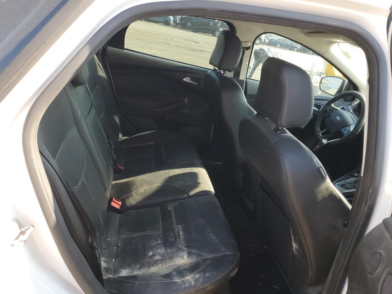 1FADP3N29GL262588 FORD FOCUS 2016