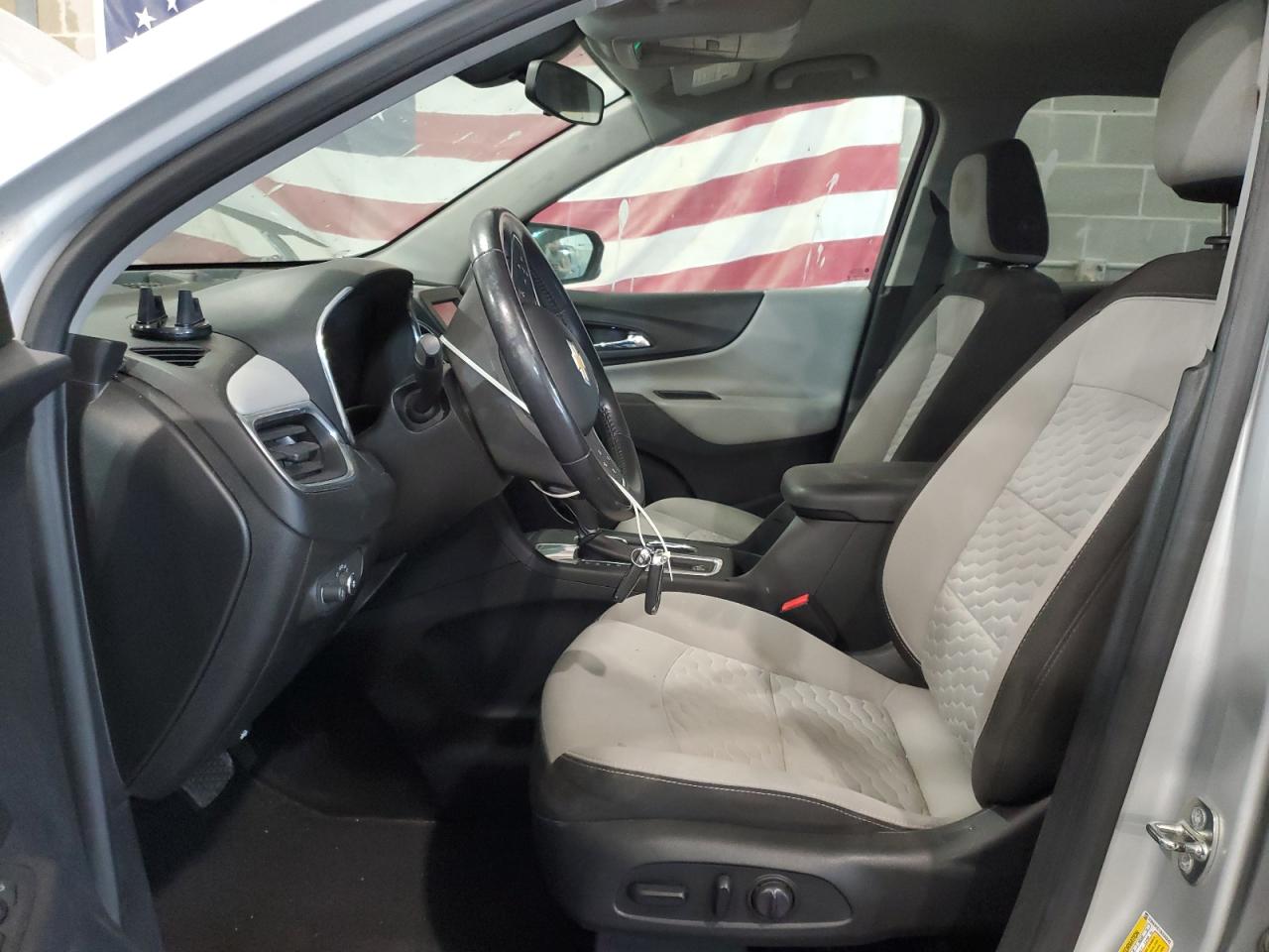 2GNAXKEV2K6303041 CHEVROLET EQUINOX 2019