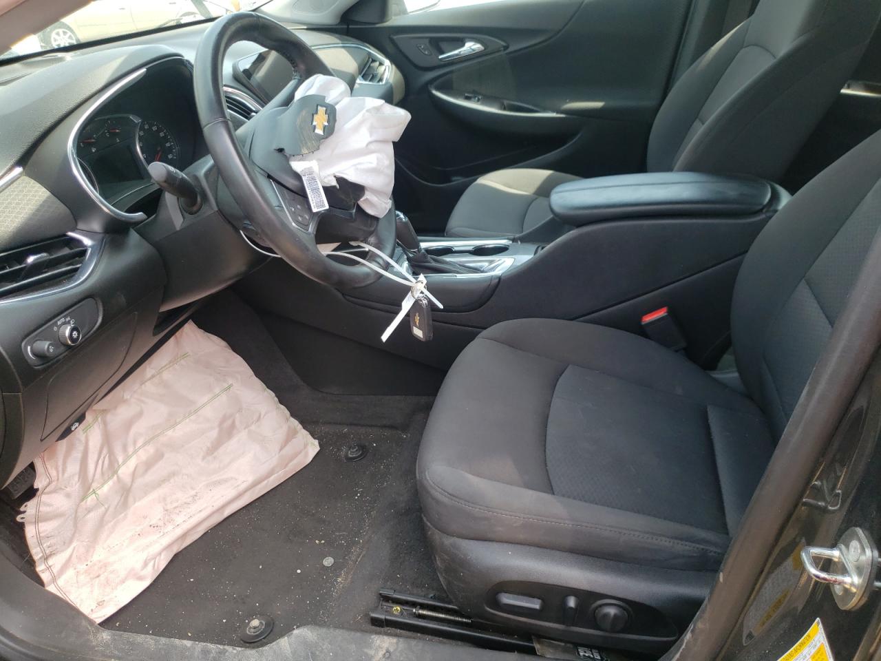 1G1ZD5ST2JF119868 CHEVROLET MALIBU 2018