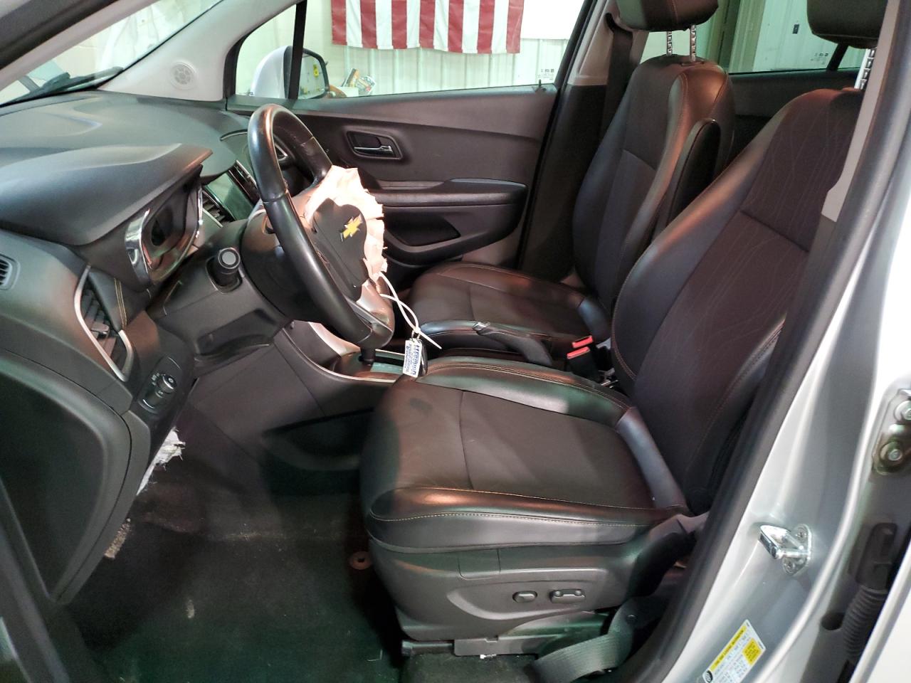 KL7CJPSBXKB810824 CHEVROLET TRAX 2019