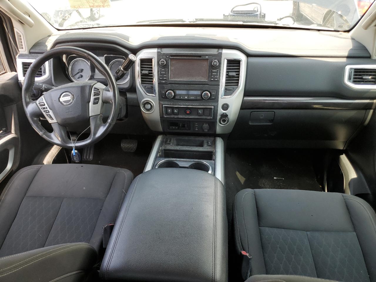 1N6AA1E65JN503187 NISSAN TITAN 2018