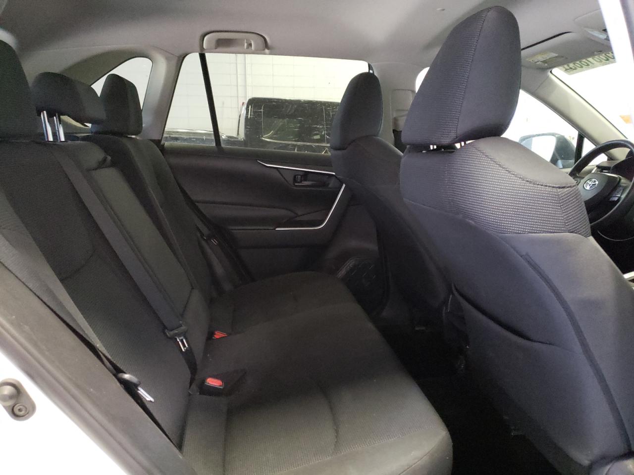 2T3F1RFV6KW057834 TOYOTA RAV4 2019