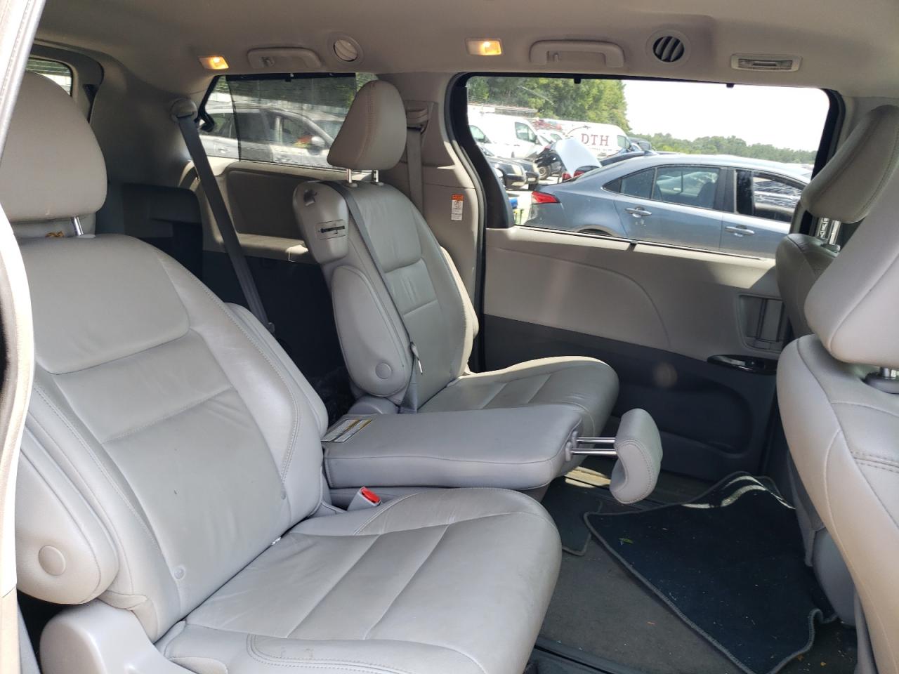 5TDYZ3DC6KS975939 TOYOTA All Models 2019