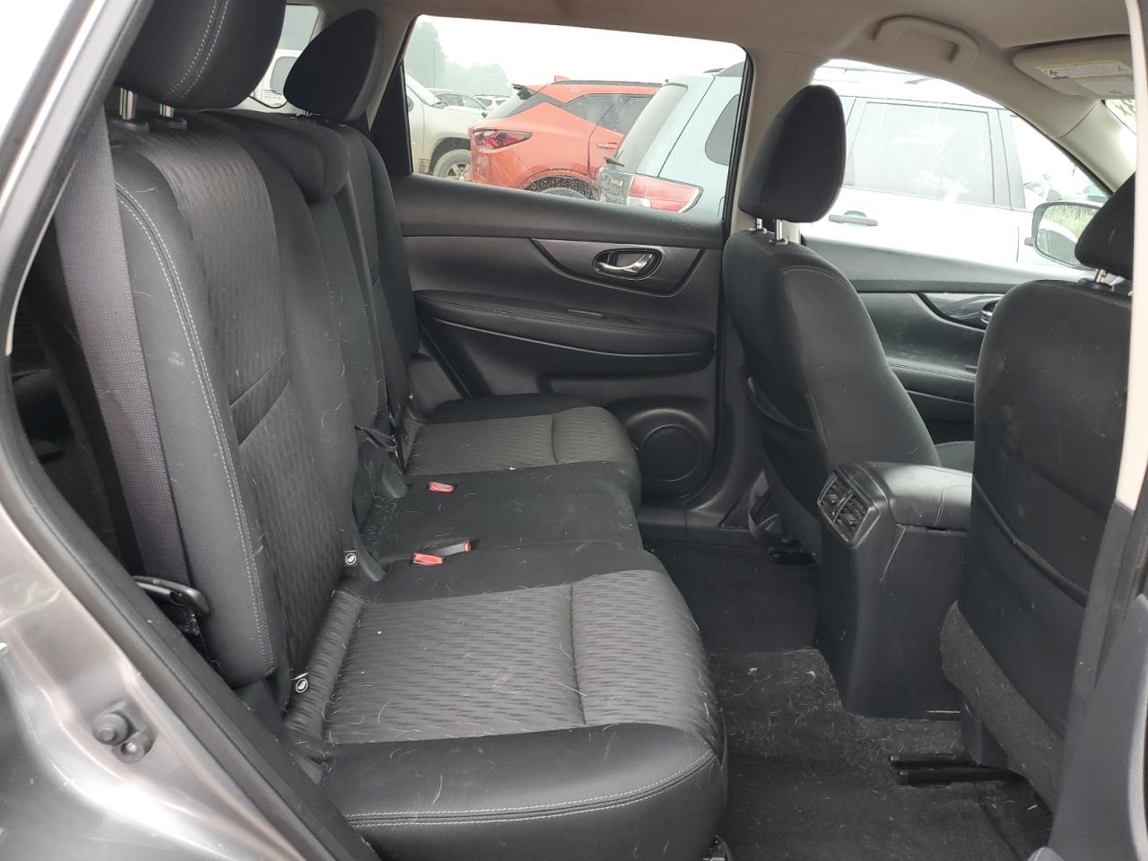 KNMAT2MT2JP504523 NISSAN ROGUE 2018