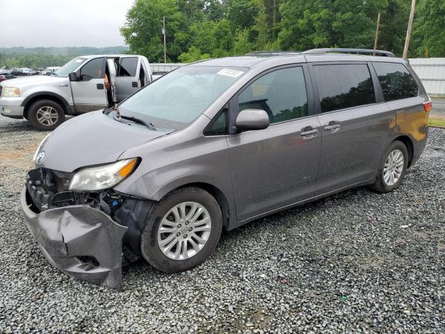 TOYOTA-SIENNA-5TDYK3DC2FS546291