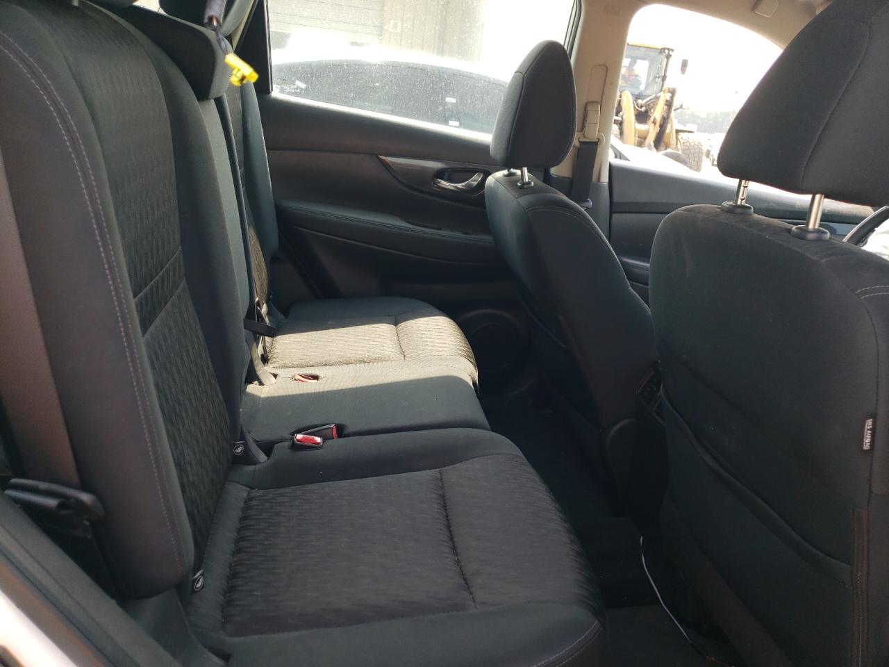 KNMAT2MT1JP541840 NISSAN ROGUE 2018