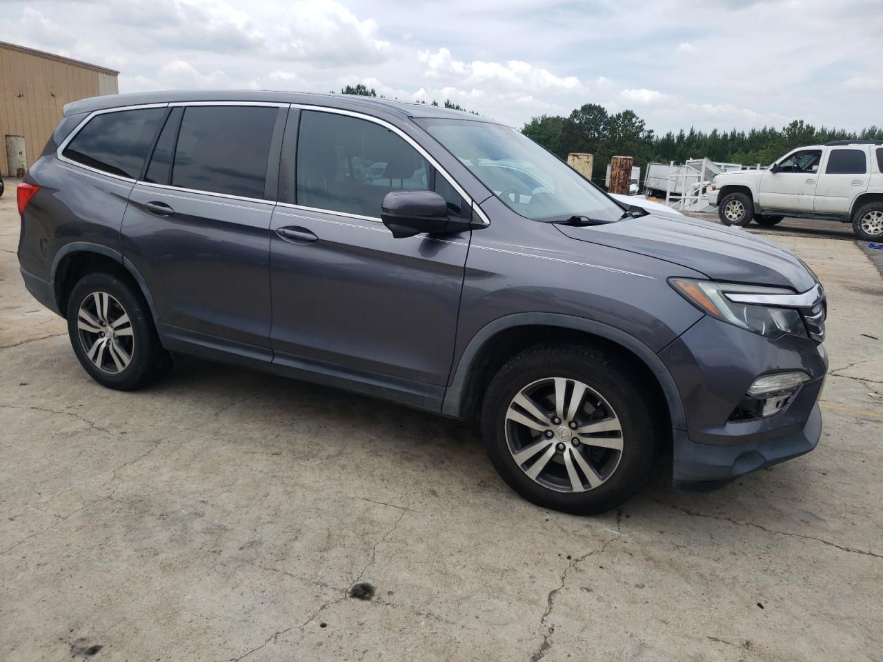 5FNYF6H56GB009995 HONDA PILOT 2016