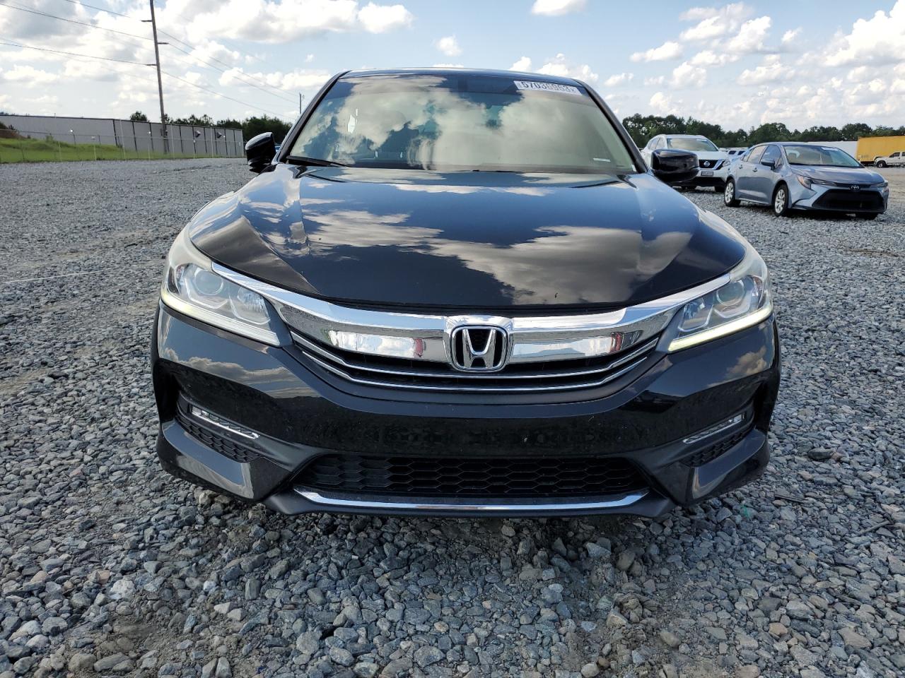 1HGCR2F81HA123566 HONDA ACCORD 2017