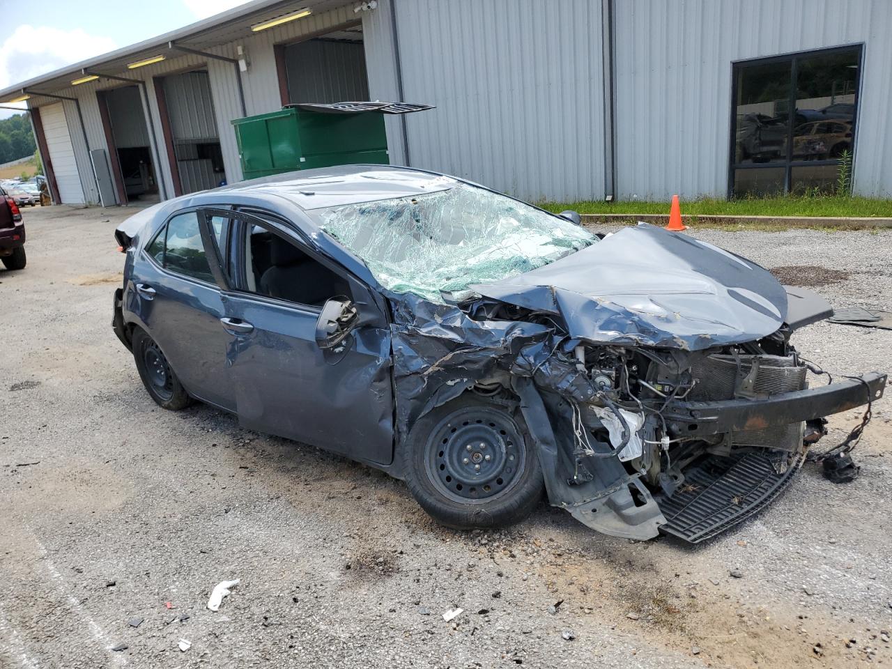 5YFBURHE8HP584568 TOYOTA COROLLA 2017