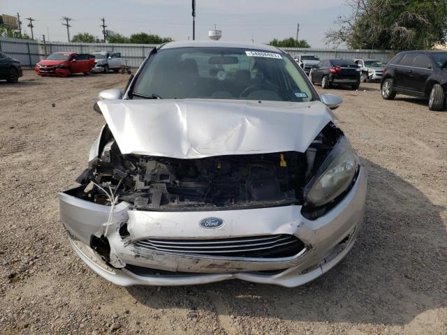3FADP4BJ6FM145694 Ford FIESTA SE