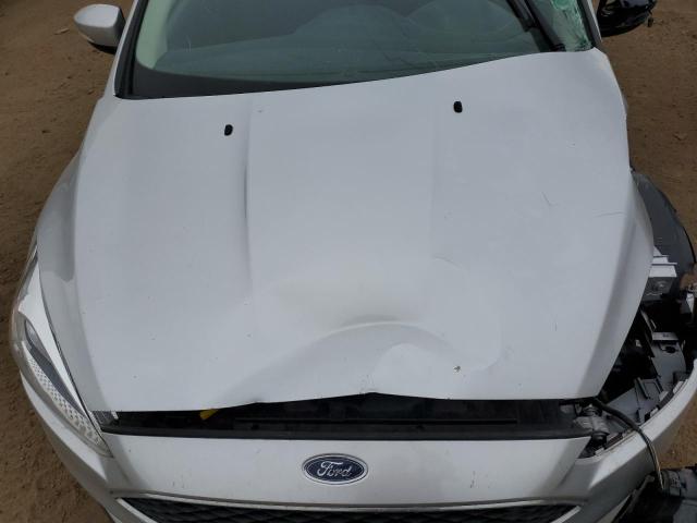 1FADP3K25FL220325 Ford FOCUS SE