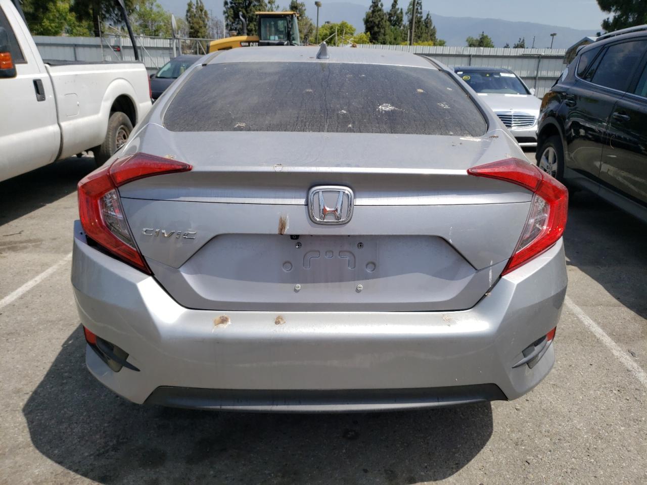 2HGFC2F7XJH528581 HONDA CIVIC 2018