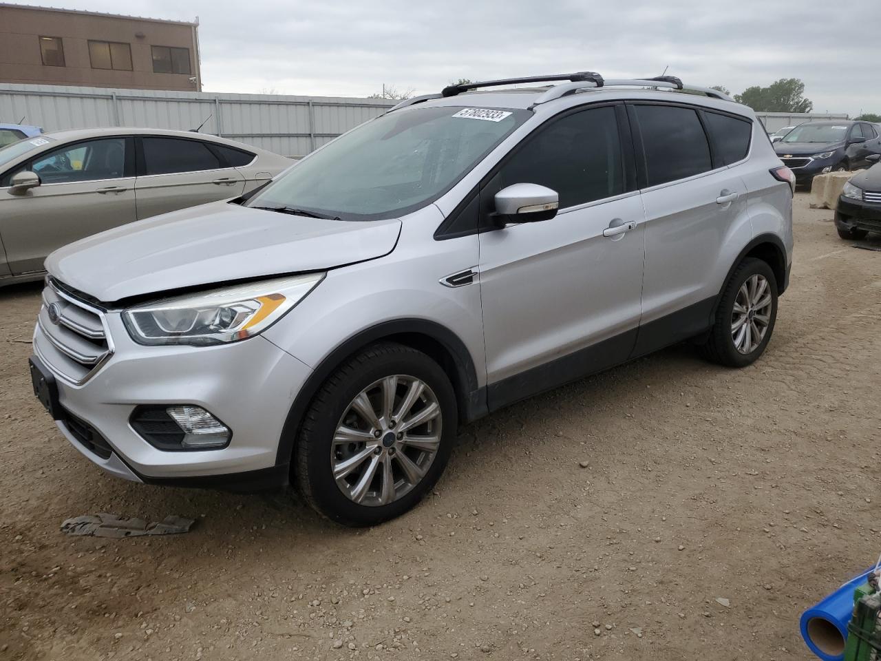 1FMCU9J91HUC49474 FORD ESCAPE 2017