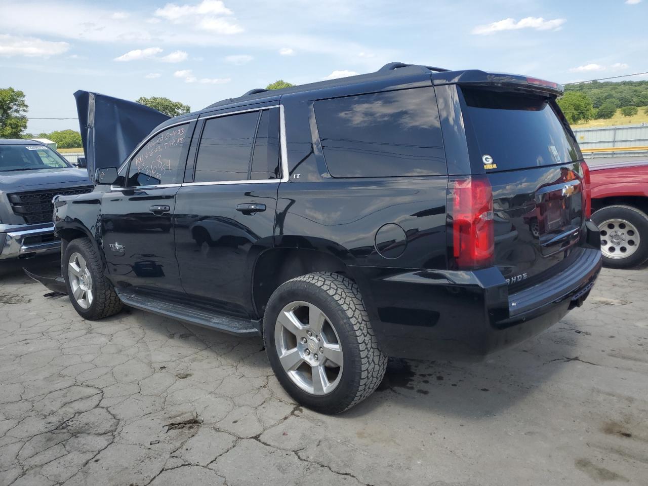 1GNSCBKC8KR368354 CHEVROLET TAHOE 2019