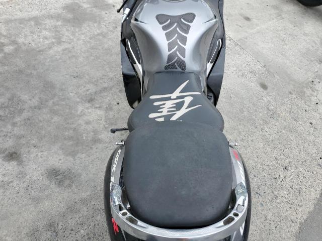 2005 SUZUKI GSX1300 RK - JS1GW71A652103331
