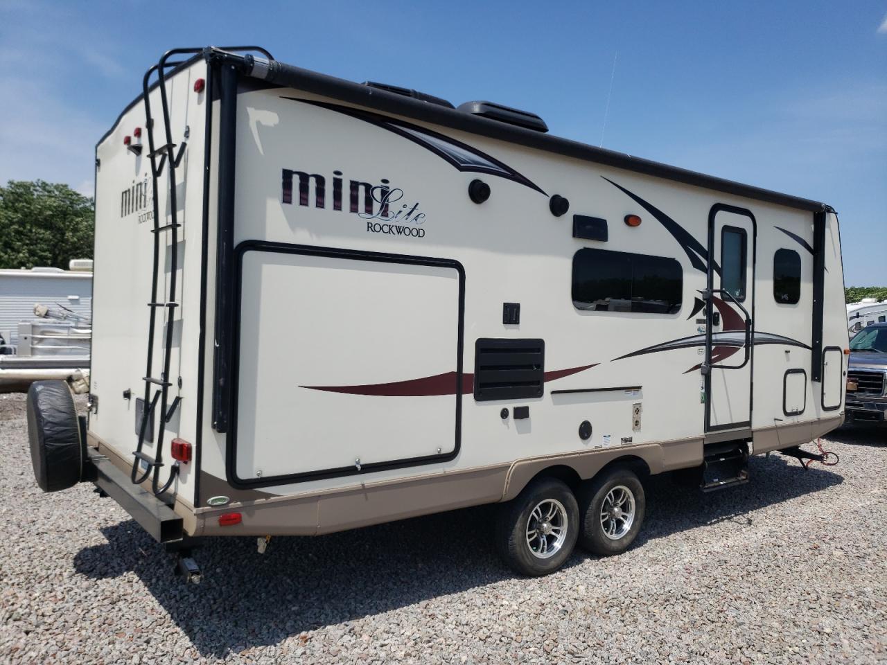4X4TRLA29HD415076 ROCK MINI LITE 2017