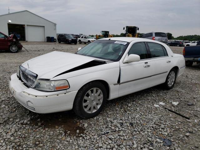 2011 Lincoln Town Car Signature Limited