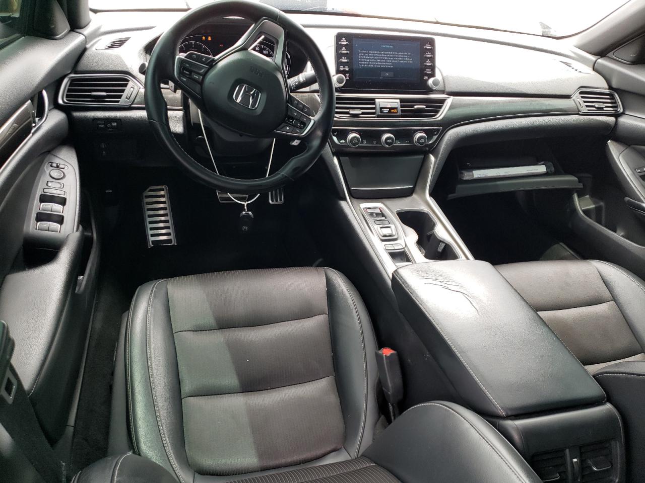 1HGCV2F30JA043374 HONDA ACCORD 2018