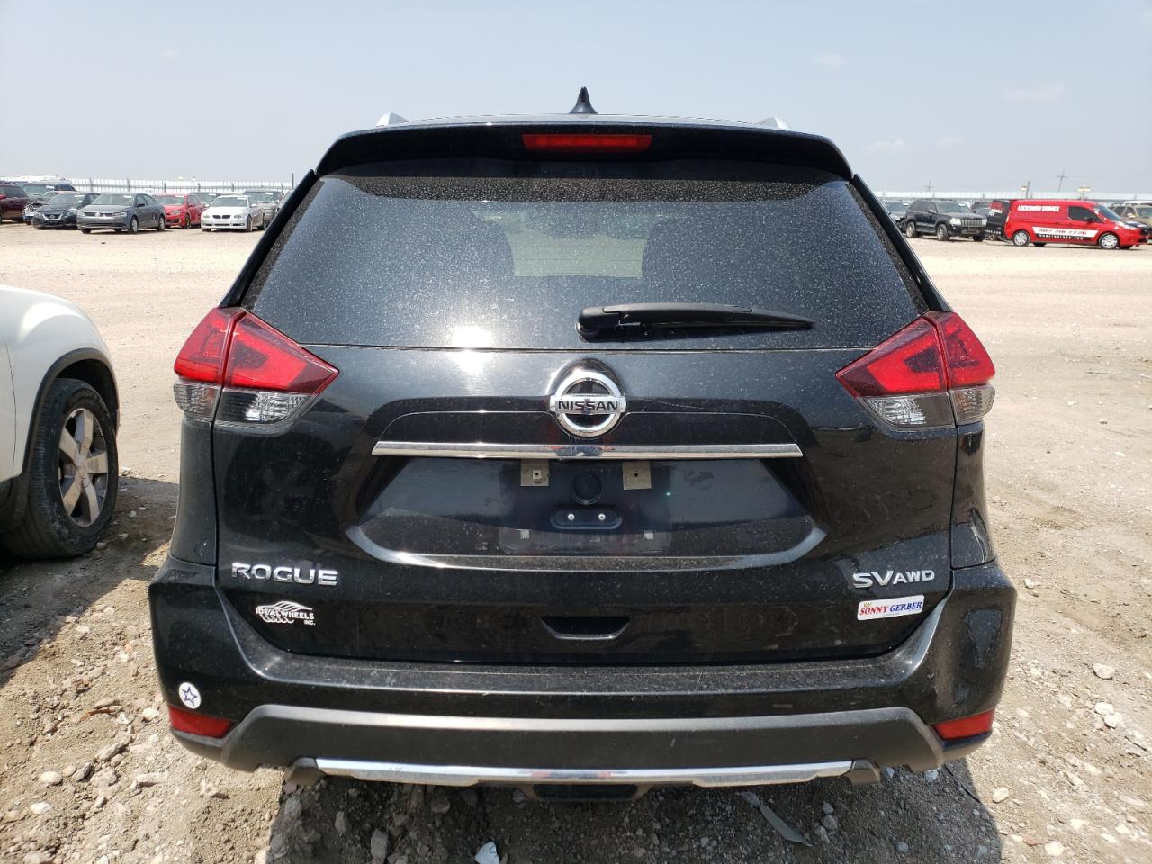 KNMAT2MV1JP583782 NISSAN ROGUE 2018