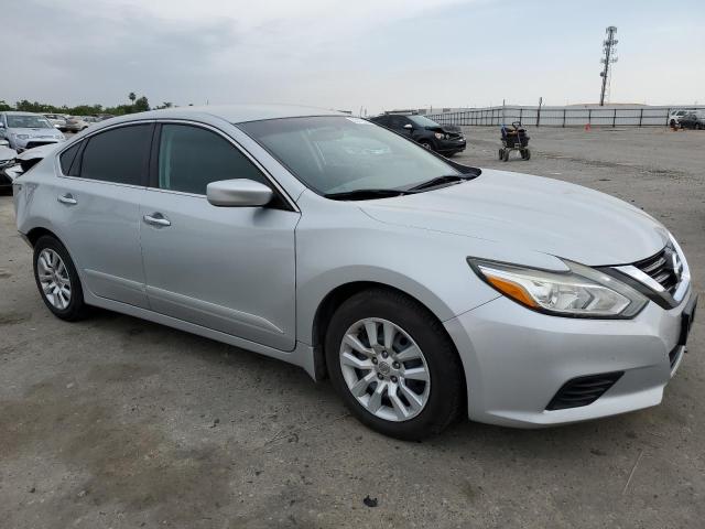 1N4AL3AP5HN305572 Nissan ALTIMA 2.5