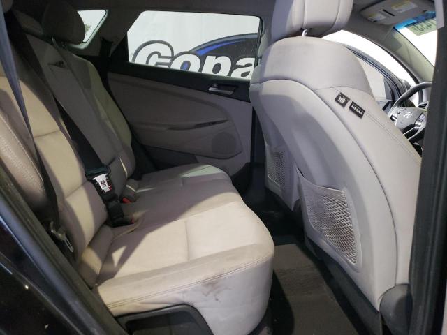 KM8J23A47JU790033 Hyundai TUCSON SE