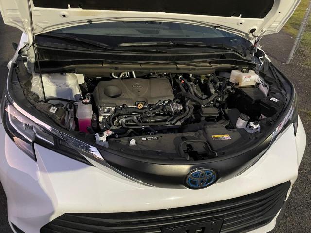 5TDKRKEC2NS118441 Toyota SIENNA LE