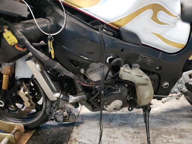 2004 SUZUKI GSX1300 R - JS1GW71A742106625