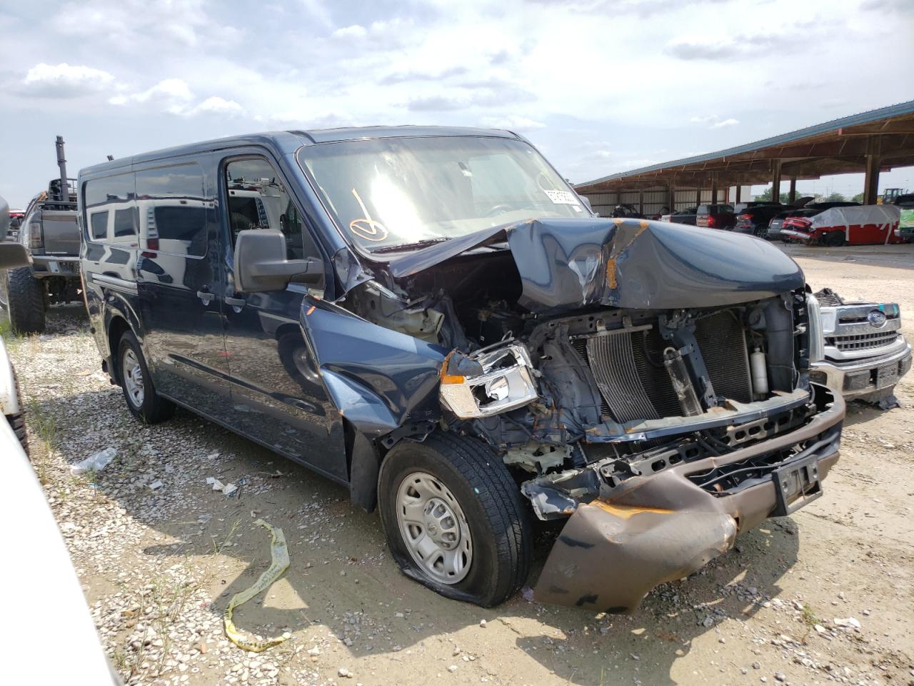 1N6BF0KM2HN806876 NISSAN NV 2017