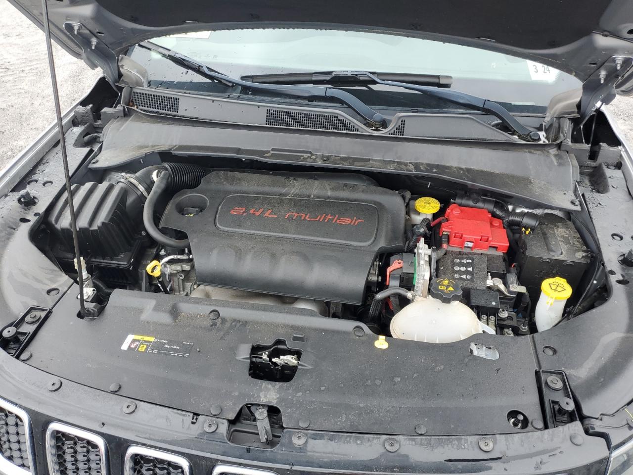 3C4NJDCB8KT656718 JEEP COMPASS 2019