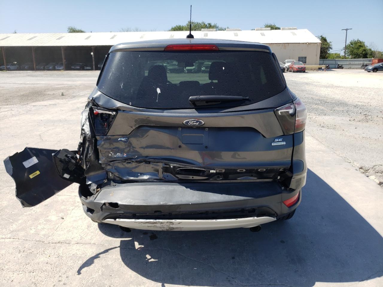 1FMCU0GD4HUB15257 FORD ESCAPE 2017
