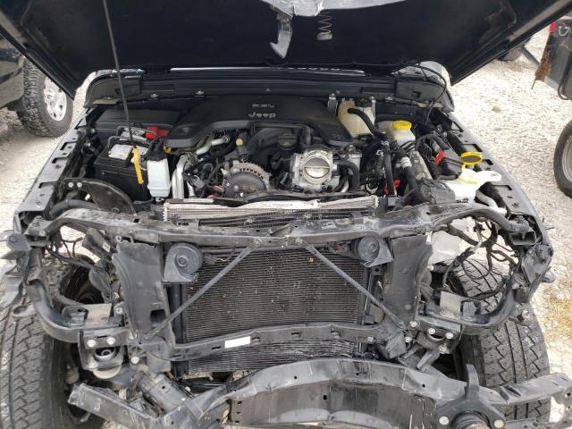 1C4HJXEG6JW289852 Jeep Wrangler Unlimited Sahara