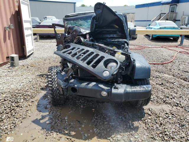 1C4AJWAG9GL118573 Jeep Wrangler Sport
