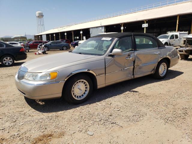 1999 Lincoln Town Car Executive